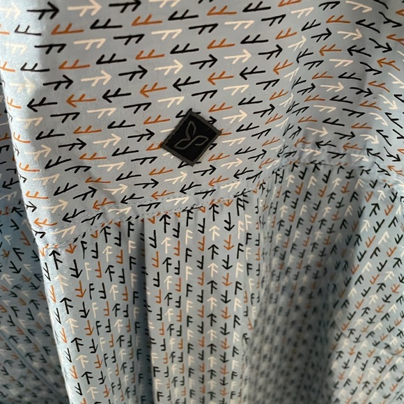 Prana button down - Picture 3 of 3